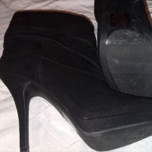 Jennifer Lopez suede heeled booties